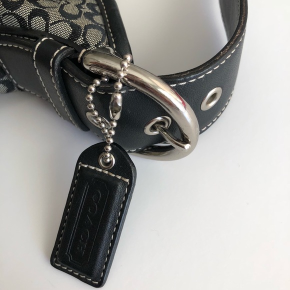 Authentic mini signature Coach Handbag - Picture 2 of 7